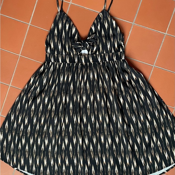 NWT Banana Republic Black Strappy Sundress size Petite M - Picture 3 of 16